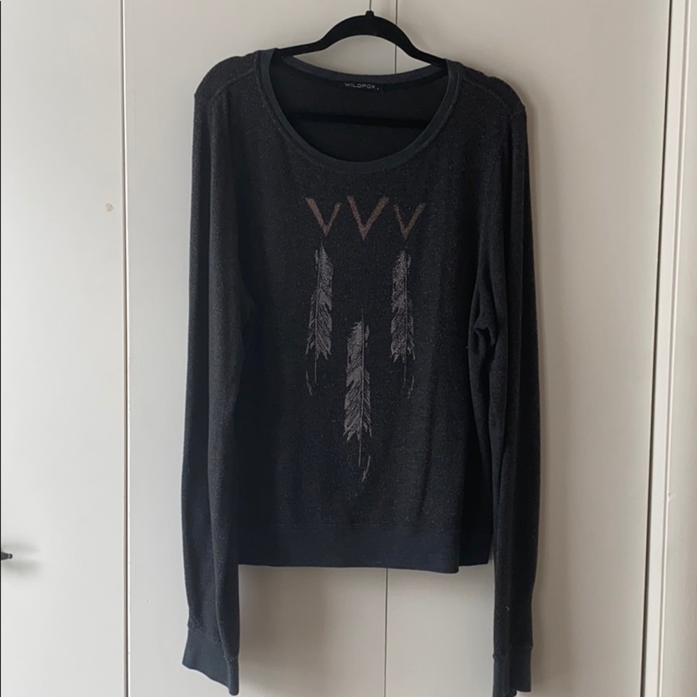 Light pullover sweatshirt